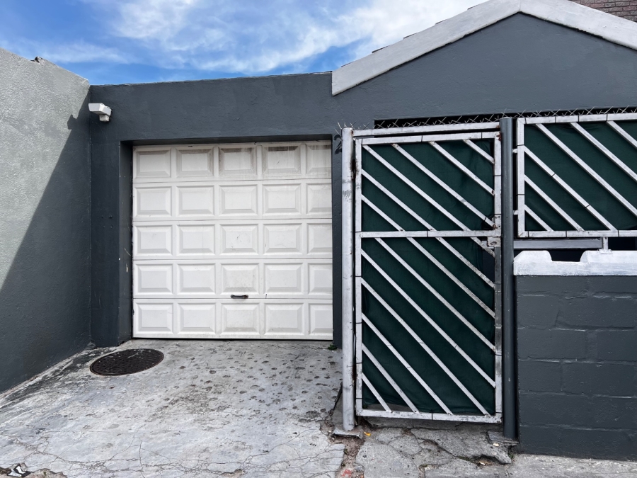 3 Bedroom Property for Sale in Westridge Western Cape